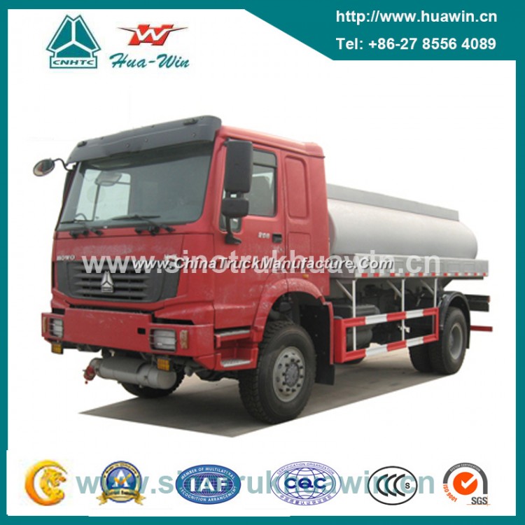 Sinotruk HOWO 4X4 All Drive Refuelling Truck 266HP