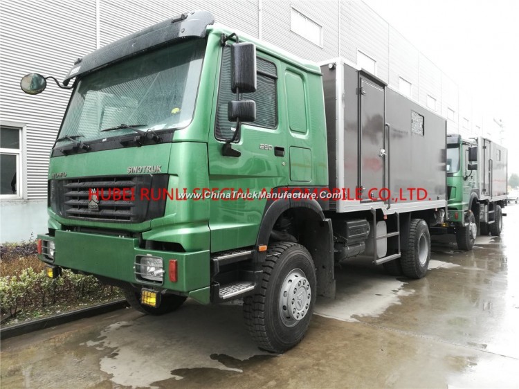 China Cnhtc Sinotruk HOWO 4X4 Van Cargo Lorry with Good Price