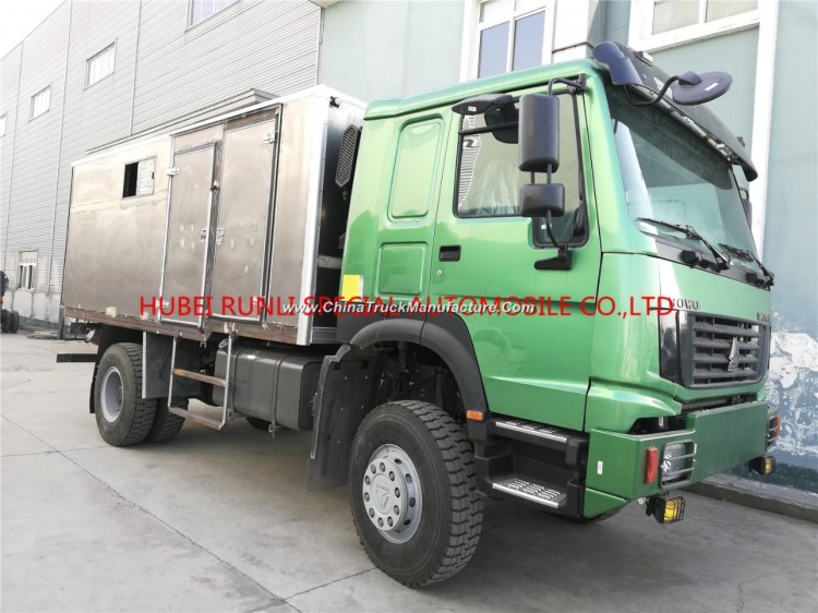 China Cnhtc Sinotruk HOWO 4X4 Van Truck