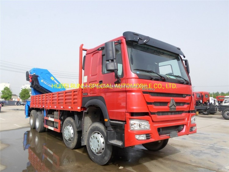 China Sinotruk HOWO 8X4 Cargo Truck 371HP Mounted Crane 30ton with Good Price for Sale