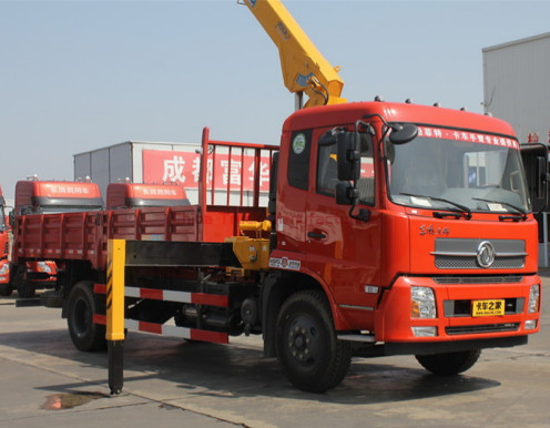 12 ton cargo truck with crane 6.3 ton famous brand