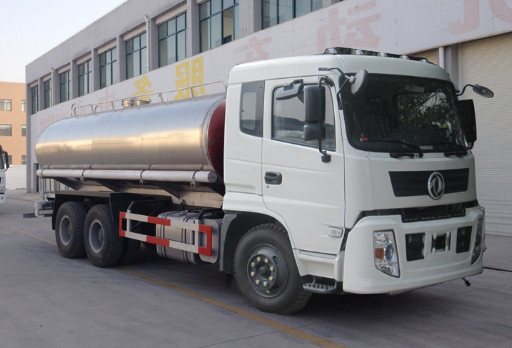 Dongfeng stainless steel water tank transportation truck
