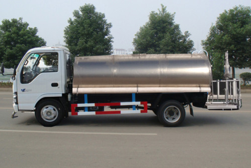 ISUZU 5000L stainless steel tank truck