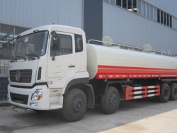 Dongfeng Tianlong 8x4 30000L Water Tank Truck