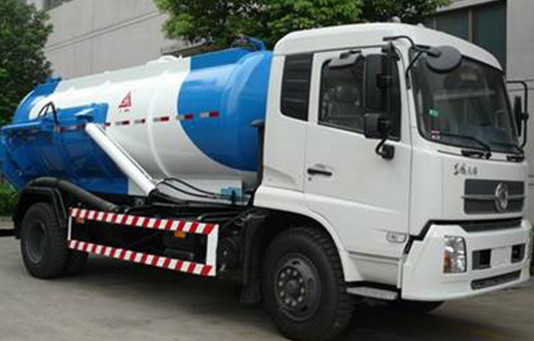 Dongfeng 4X2  Sewage Suction Truck