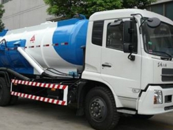 Dongfeng 4X2  Sewage Suction Truck