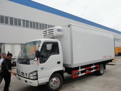 Qingling 600P 8tons mobile refrigerator truck