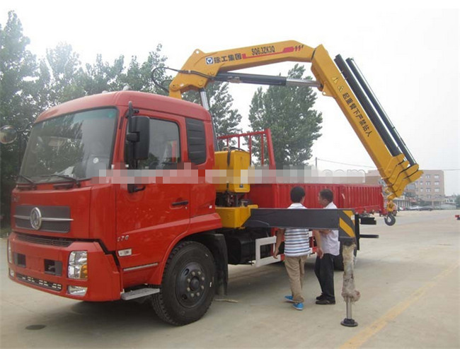 Dongfeng 6ton knuckle boom crane truck