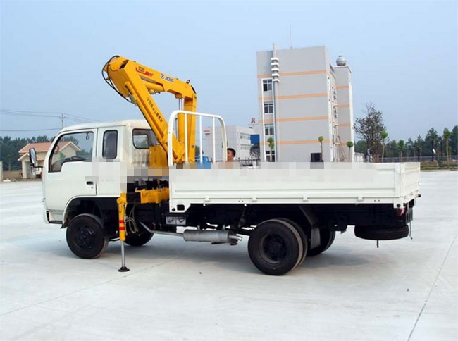 2ton mini truck mounted crane
