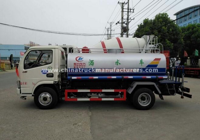left hand drive dongfeng 5ton water spraying truck