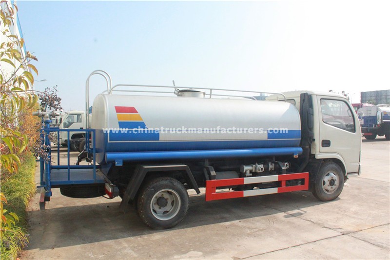 DongFeng (DFAC) 4X2 5000 liters watering truck