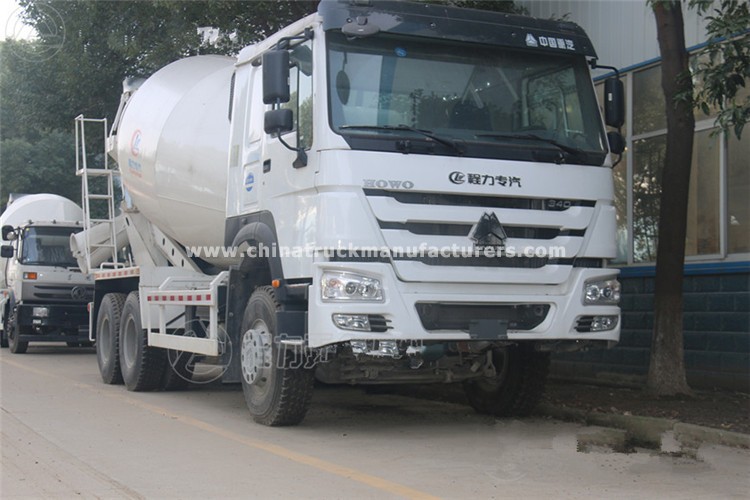 Sinotruk howo 8x4 12 wheel heavy duty 371hp Concrete Mixer Truck