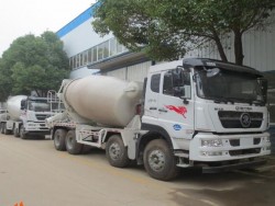 SINOTRUK 350HP 8X4 16m3 concrete mixer truck