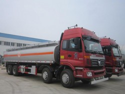 Foton 8x4 30000 Liters fuel tank truck