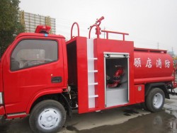 Dongfeng professional 4X2 Fire water tank truck