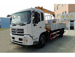 China 7 ton truck with crane
