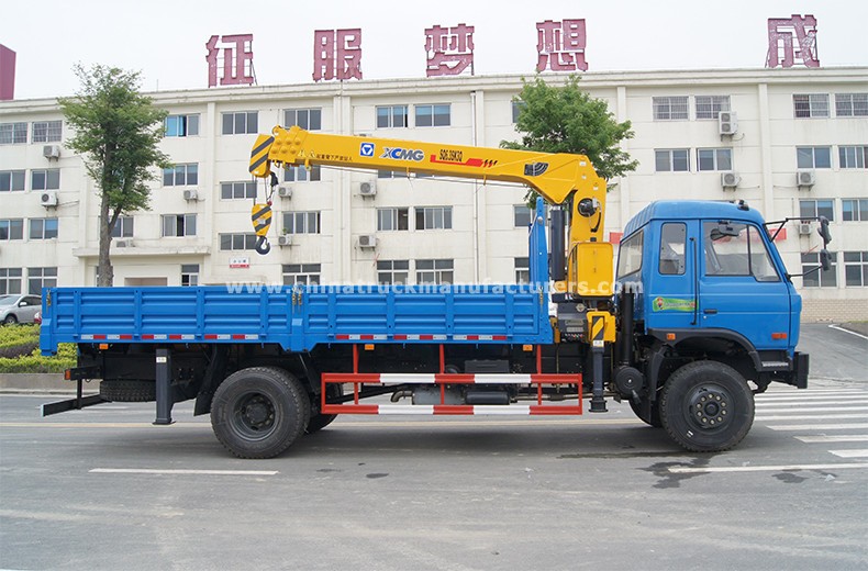 China 6 ton truck with crane