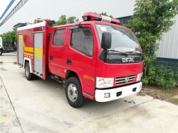 China 4 ton water/foam fire fighting truck