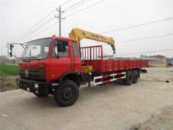 Dongfeng 6x4 8 ton truck with crane