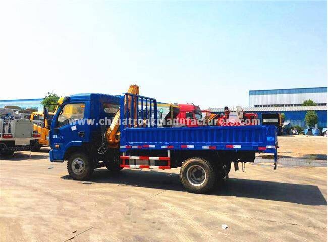 YueJin 4x2 3.2 ton Telescopic boom truck mounted crane