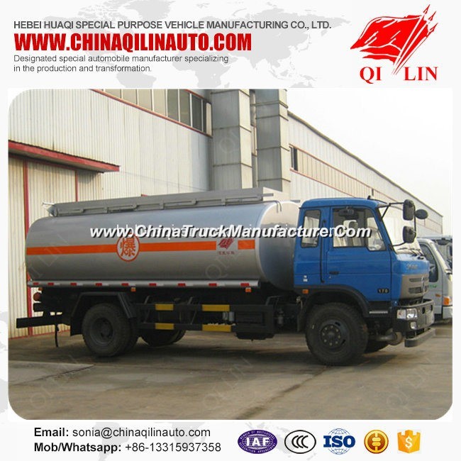 Large Capacity Oil Tanker Truck with 3 Persons Cab