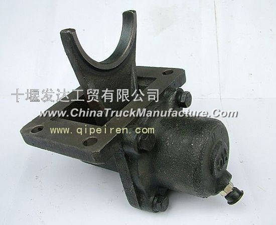 Dongfeng 457 axle differential lock (shifting fork) control mechanism