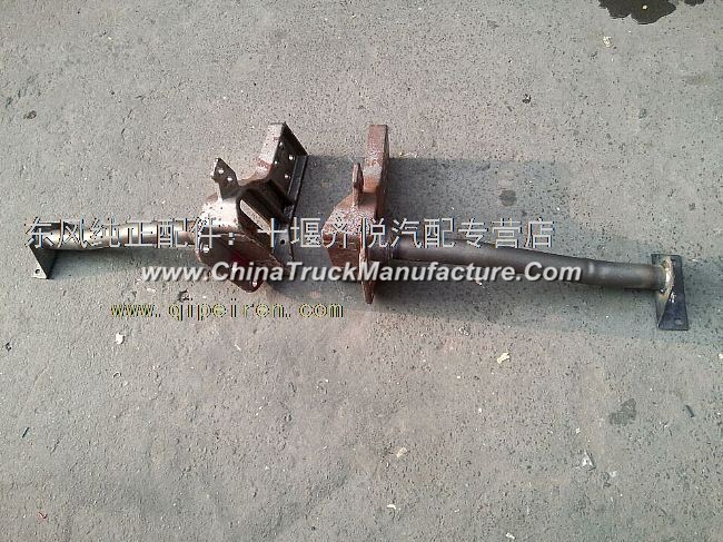 Dongfeng days Kam under protective connection bracket assembly under the impact bar bracket