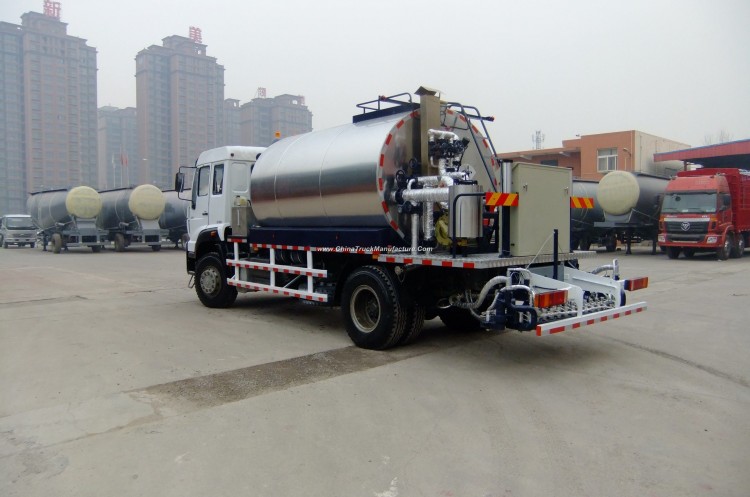 Small 4X2 Bitumen Pressure Distributor Truck Mounted Bitumen Sprayer
