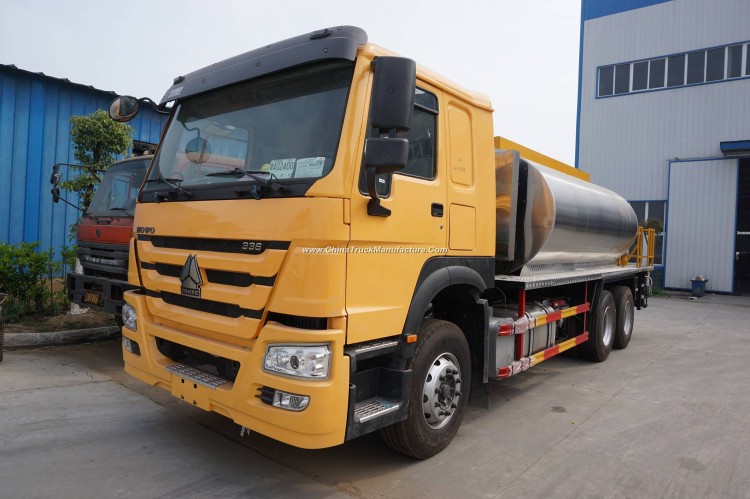 HOWO Asphalt Bitumen Road Distributor Road Maintenance Truck