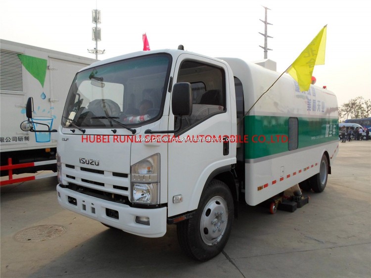 China Isuzu 700p 6wheels Dust Trash Ash Dirt Suction Sucking Vehicle Car Motor Truck