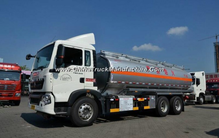China Best Sinotruk HOWO Oil Tank Truck of 6*4 20-25m3/Fuel Tanker